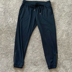 ZYIA Navy Peak Zipper Jogger Size Small